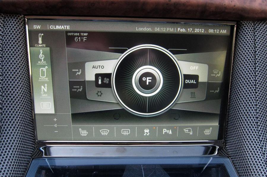  Fisker Karma 2012 года  (фото 17 из 103)